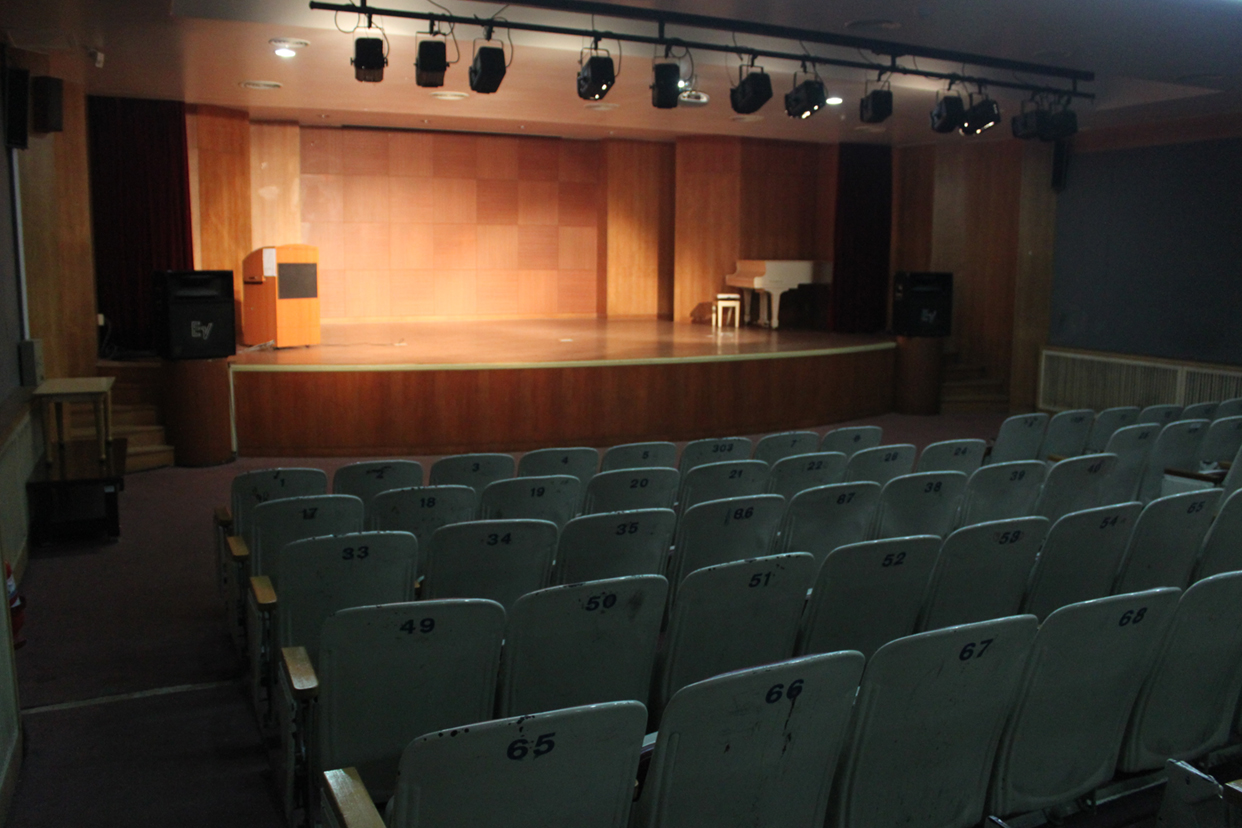 학술정보원 지하 강당 이미지